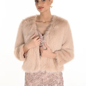 Manteau en fausse fourrure rose pâle